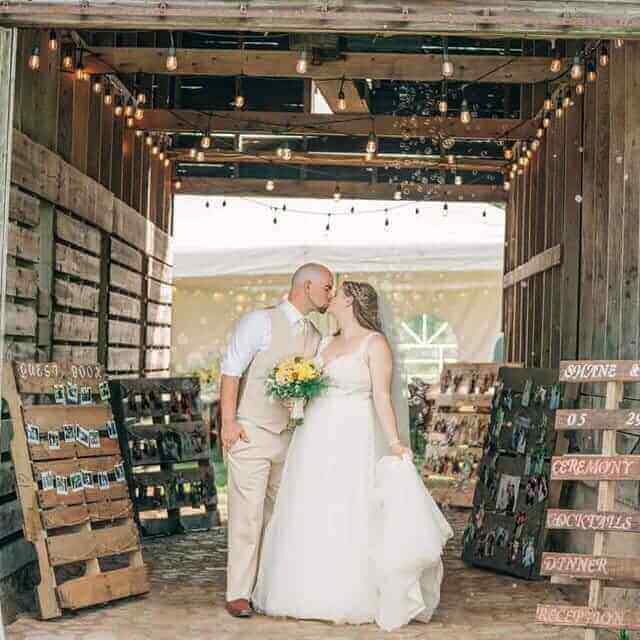 The Granary at Peach Glen bride and groom portrait 